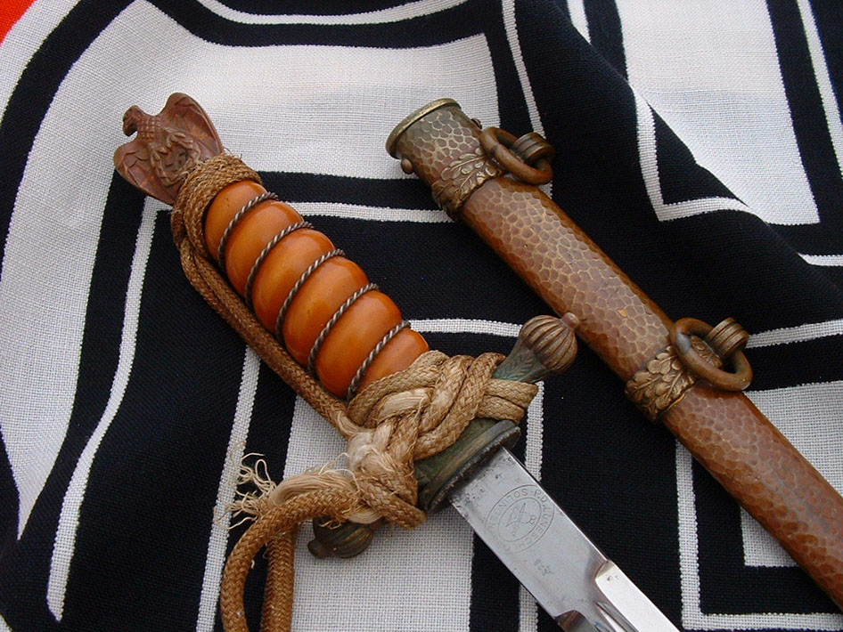 2nd model navy by luneschloss - d617 - 1