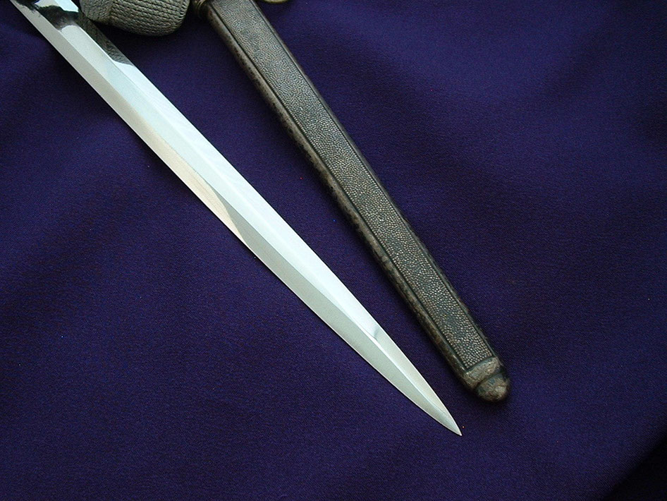 heer officer with aluminum fittings by pack - d653 - 6