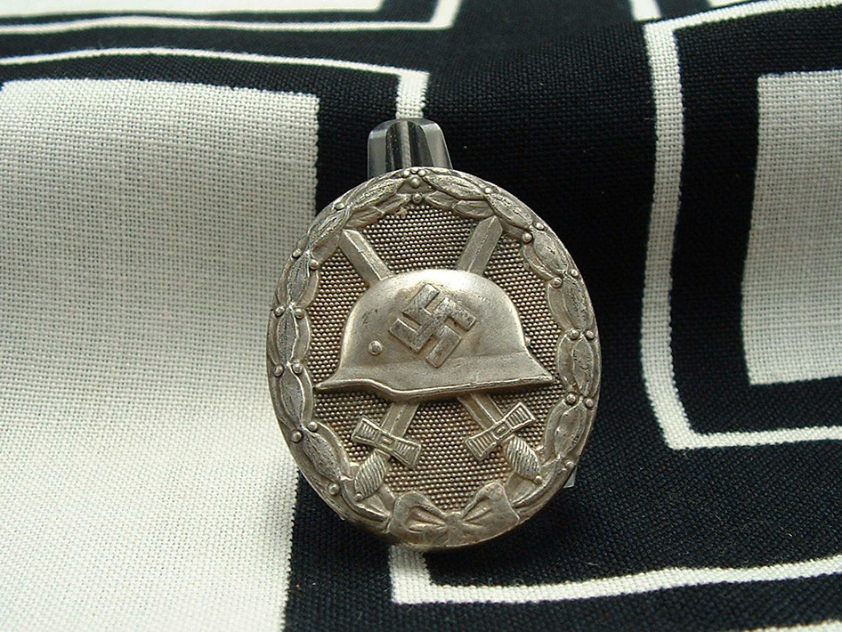 silver wound badge by hauptmunzamt - m381 - 1