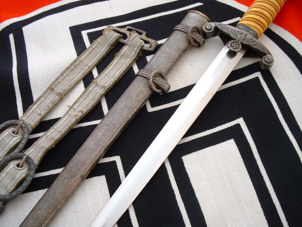 Heer Officer's Dagger by Eickhorn - D661 - 4