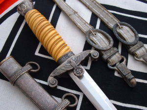 Heer Officer's Dagger by Eickhorn - D661 - 7