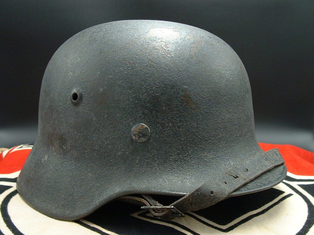 M40 Luftwaffe Helmet - HKP 64 - H163 - 3