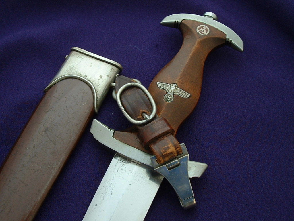 Partial Rohm Honor Dagger by Eickhorn - D675 - 12