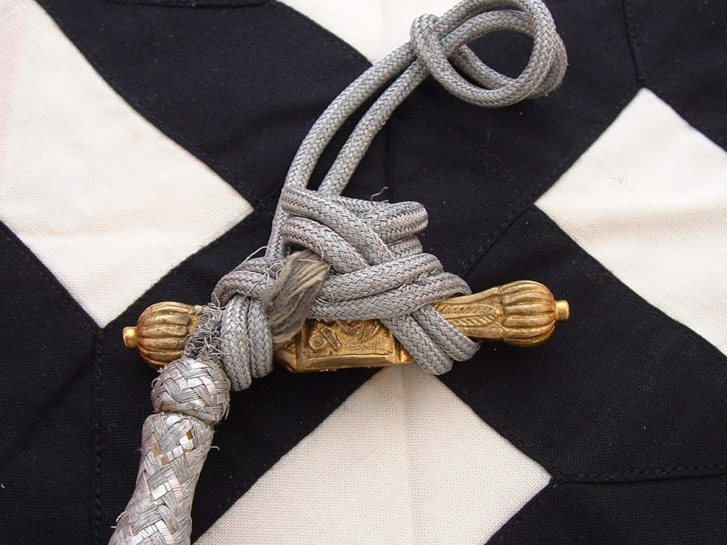 2nd Model Kreigs Crossguard and Knot - A523 - 1