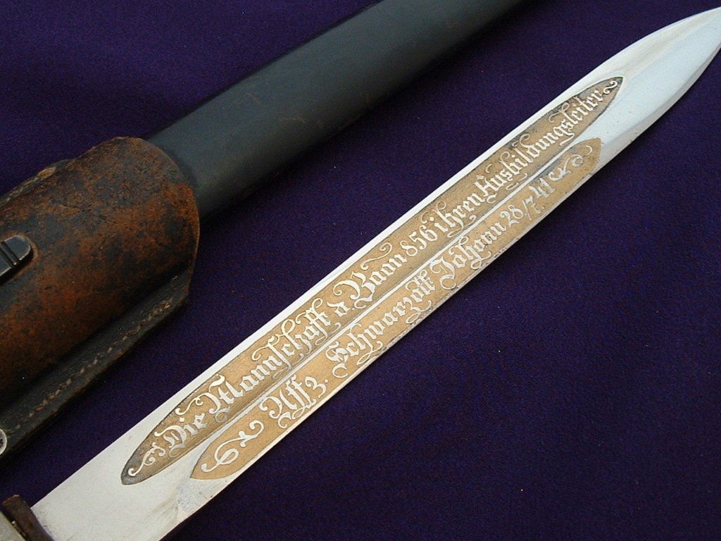 Single Etch Gilt Presentation Bayonet by Eickhorn – D735 – Meda Militaria