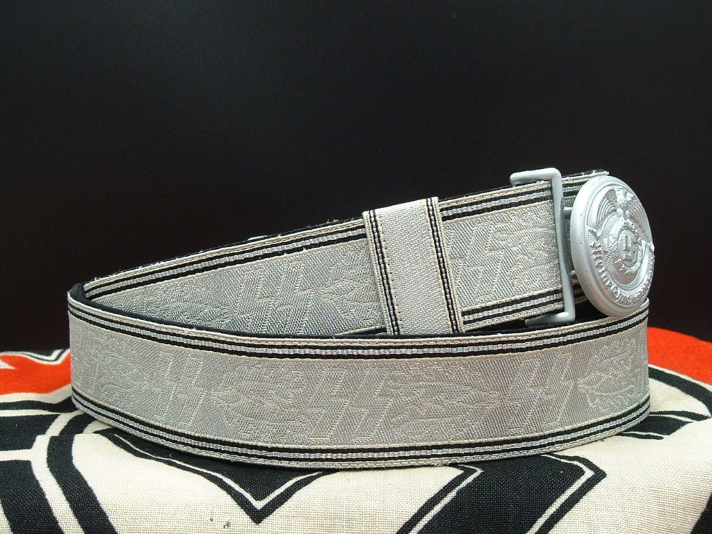 Allgemeine SS Officer's Brocade Rig - B152 - 2