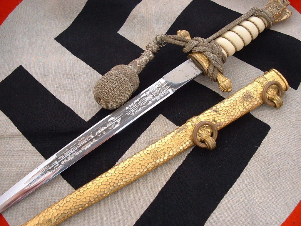 2nd Model Navy Dagger by Eickhorn - D790 - 3