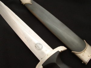 Early SS M33 Dagger by Eickhorn - D804 - 11