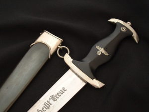 Early SS M33 Dagger by Eickhorn - D804 - 2