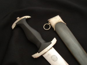 Early SS M33 Dagger by Eickhorn - D804 - 4