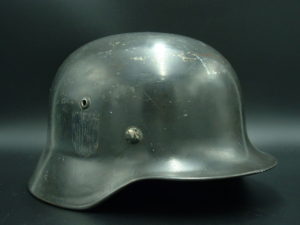 Named M35 Lufwaffe Helmet by Quist - H185 - 2