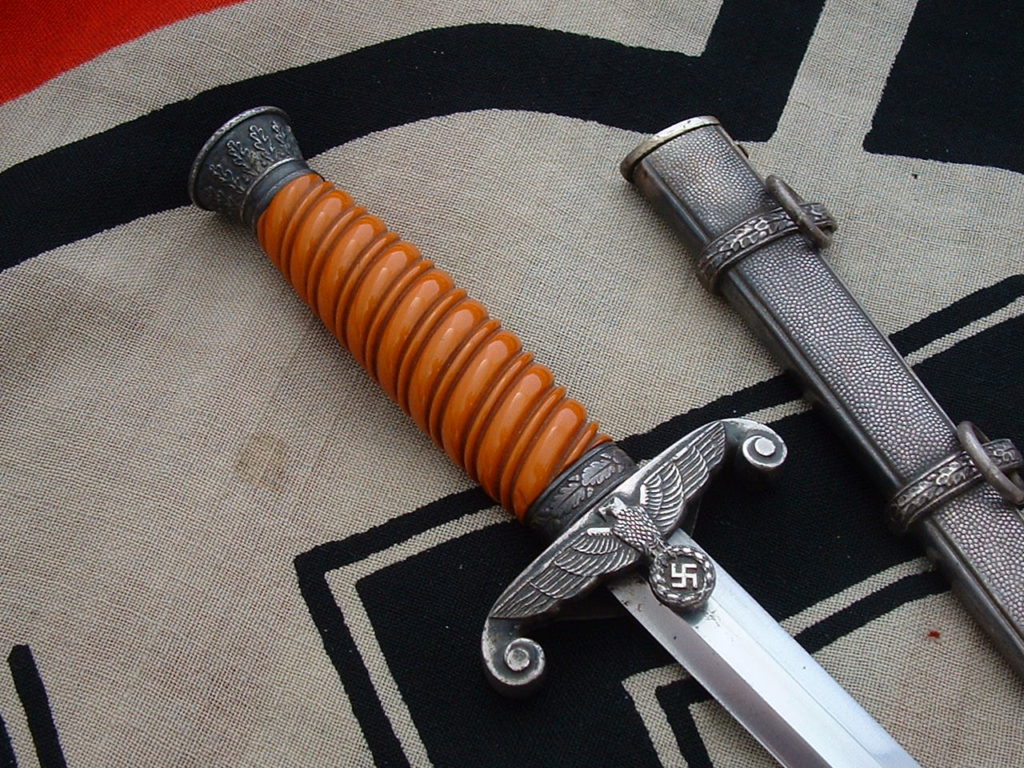 Army Officer's Dagger by WKC - D818 - 1