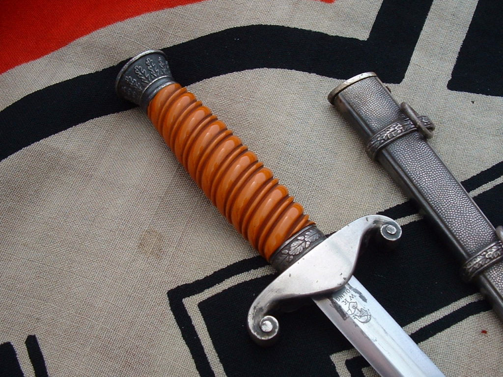 Army Officer's Dagger by WKC - D818 - 2