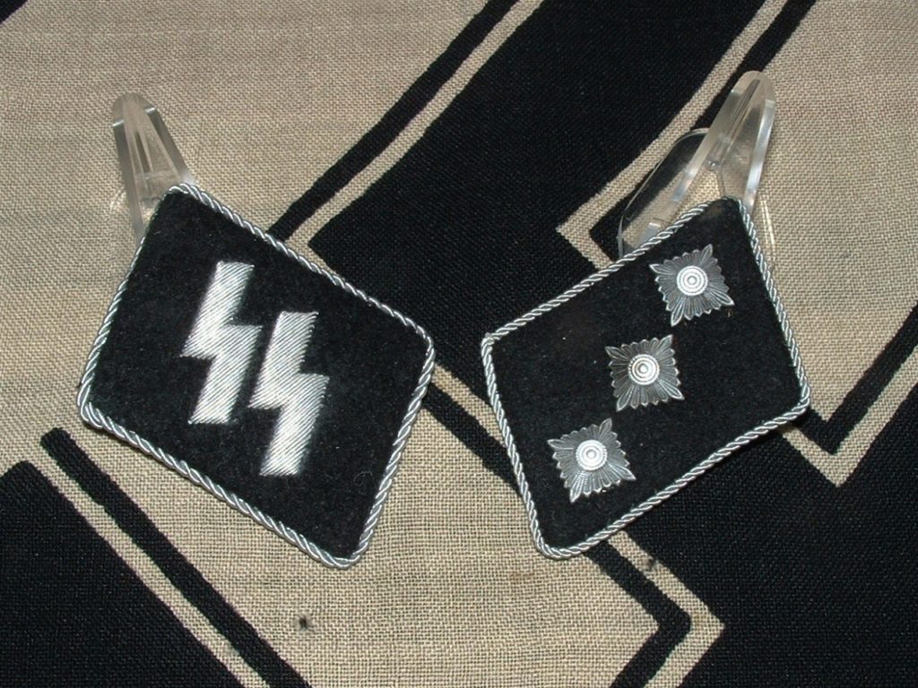 SS Officer’s Collar Tabs - C245 - 1