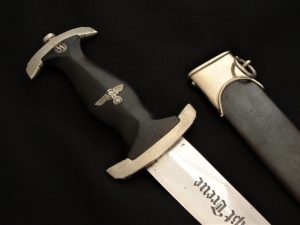 Early M33 SS Dagger by Hammesfahr - D823 - 3