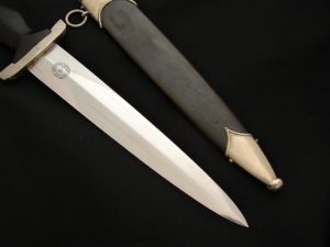 Early M33 SS Dagger by Hammesfahr - D823 - 7