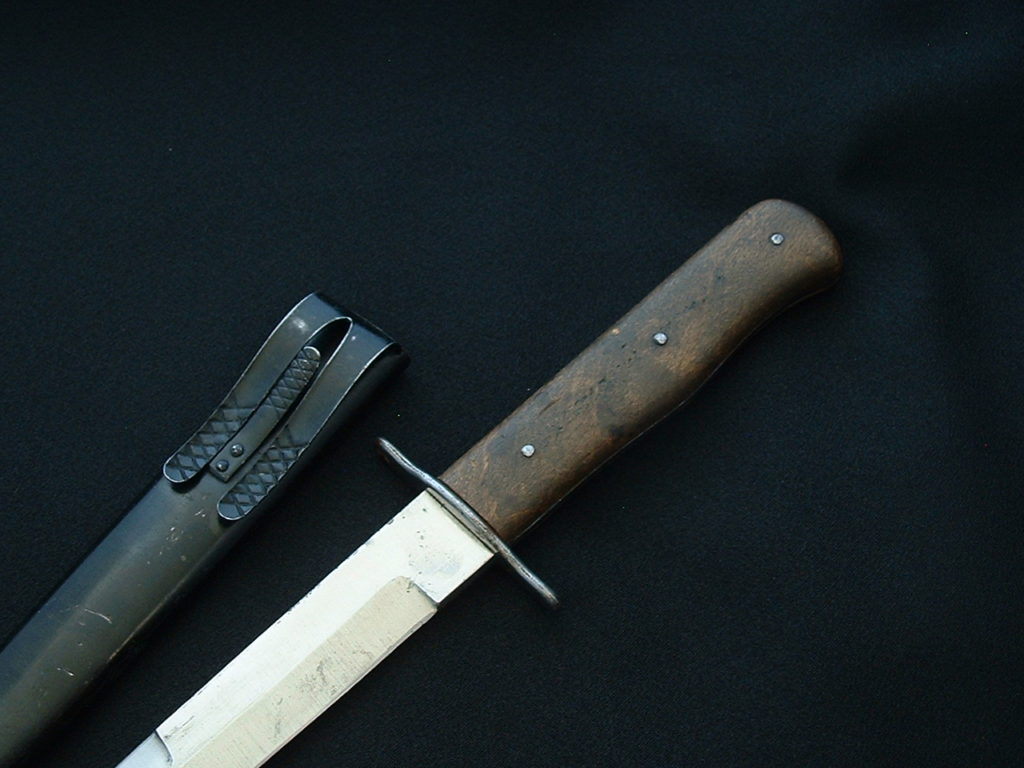Luftwaffe Fighting Knife - D822 - 4
