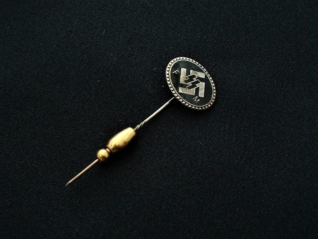 SS FM Pin by Deschler - M438 - 1