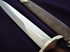 Ground Rohm SA Honor Dagger by Eickhorn - D835 - 13