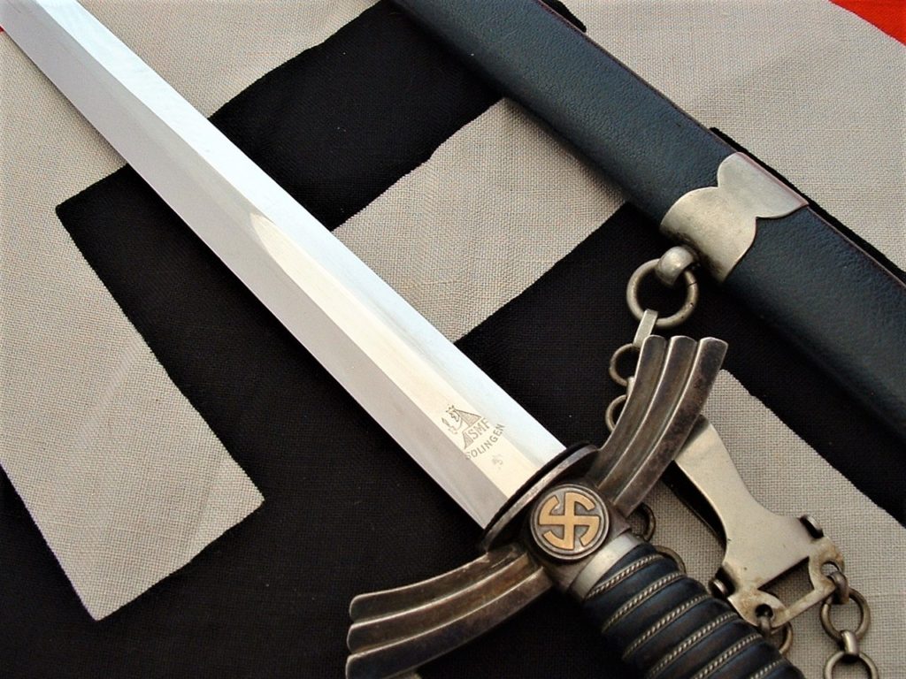 First Model Luftwaffe Officer's Dagger by SMF - D848 - 13