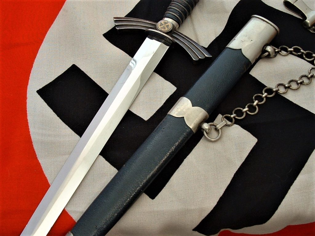 First Model Luftwaffe Officer's Dagger by SMF - D848 - 4