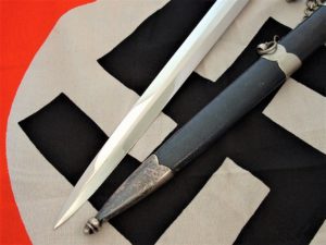 First Model Luftwaffe Officer's Dagger by SMF - D848 - 7