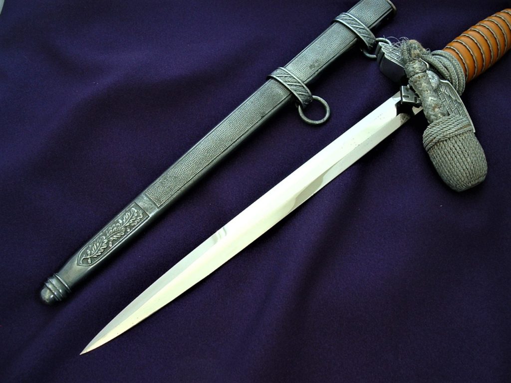 2nd Model Luftwaffe Dagger by Weyersberg - D886 - 5