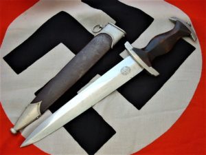 Early Ground Rohm Honor Dagger by Eickhorn - D890 - 2