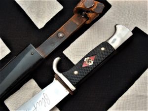 Excellent Early HJ Knife by Grawiso - D891 - 2