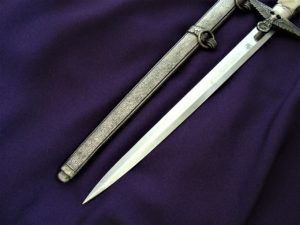 Government Official Dagger by Alcoso - D883 - 5