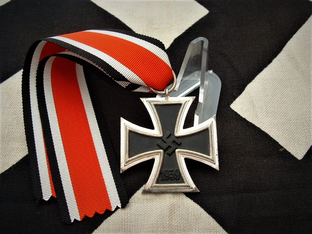 Iron Cross 2nd Class - M450 - 1