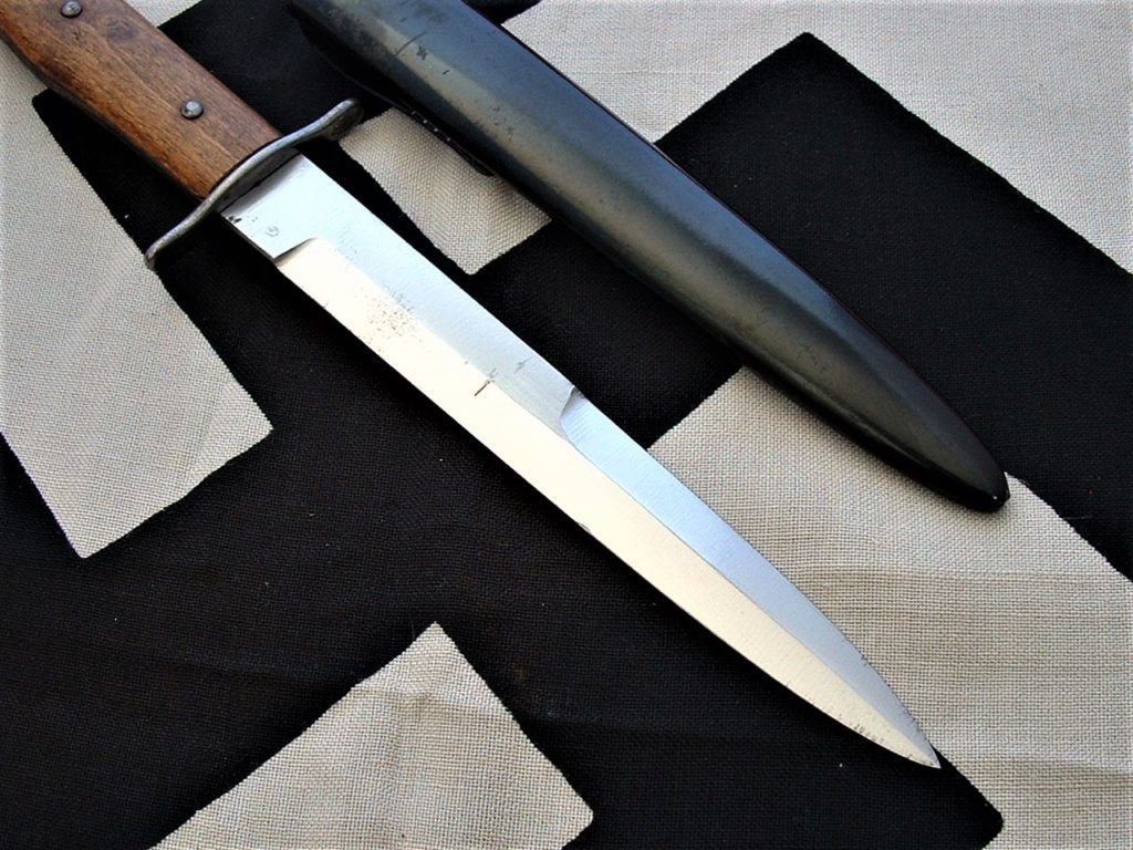 3rd Reich Luftwaffe Fighting Knife - D892 - 5