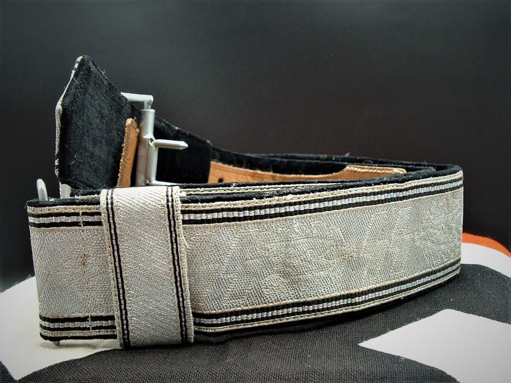 Allgemeine SS Officer's Brocade Rig - B179 - 3