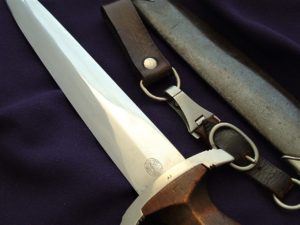 Ground Rohm SA Honor Dagger by Eickhorn - D895 - 6