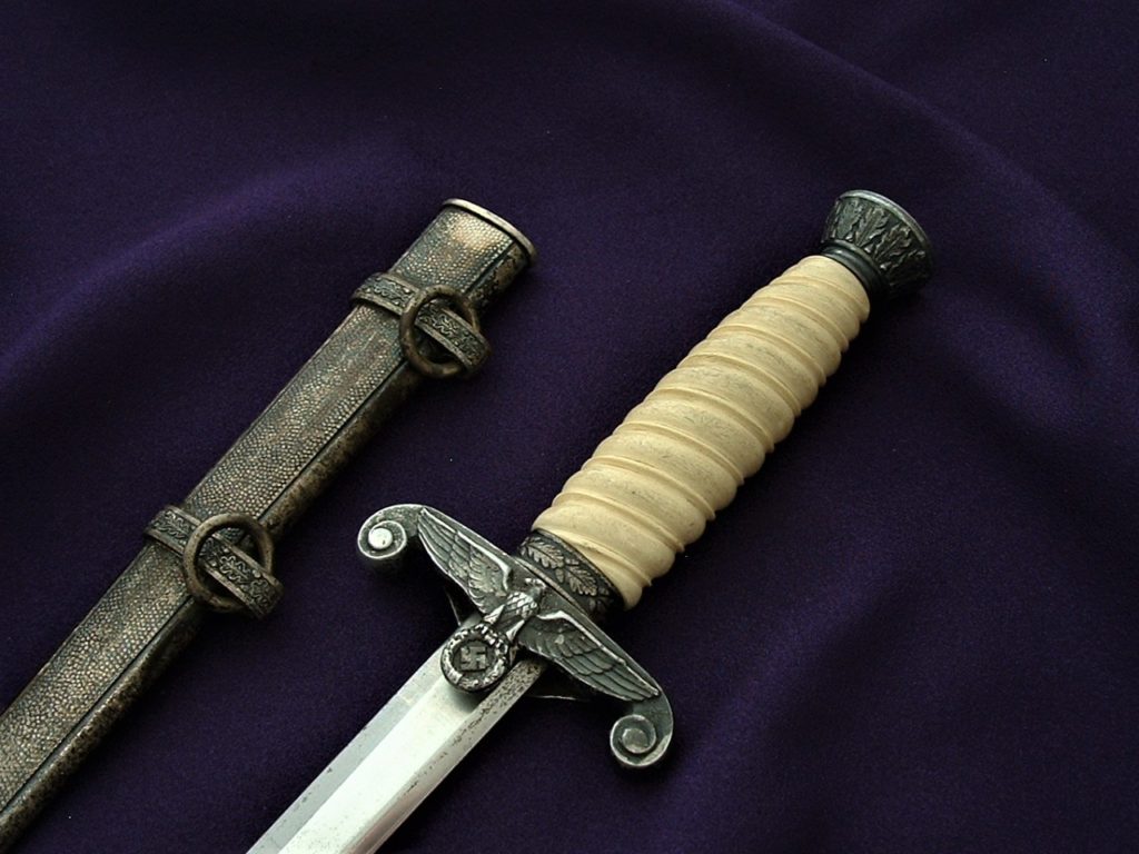 Army Officer's Dagger by Alcoso - D910 - 1