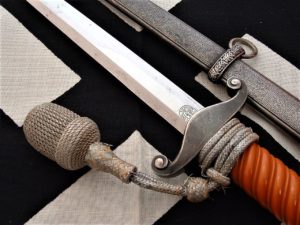 Slant Grip Army Officer's Dagger by Eickhorn - D912 - 11