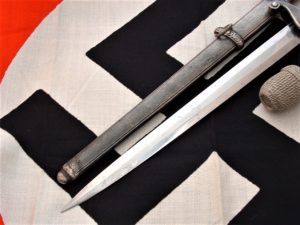 Slant Grip Army Officer's Dagger by Eickhorn - D912 - 6