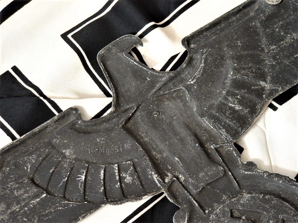 28 Stunning Railroad Eagle - G226 - 11