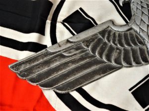 28 Stunning Railroad Eagle - G226 - 3