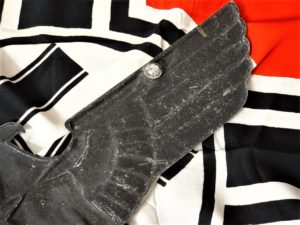 28 Stunning Railroad Eagle - G226 - 8