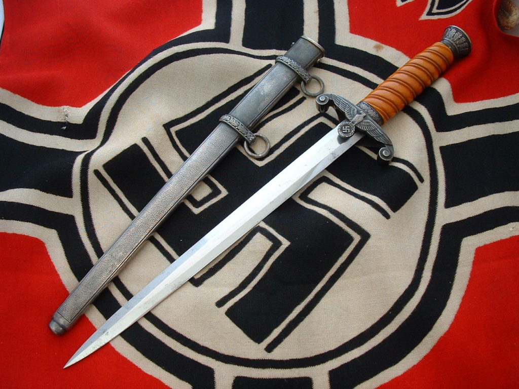 Early Heer Officer's Dagger by Eickhorn - D921 - 1