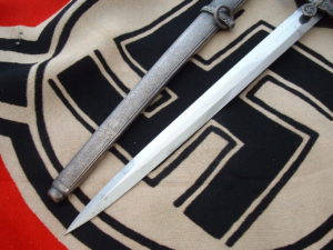 Early Heer Officer's Dagger by Eickhorn - D921 - 2