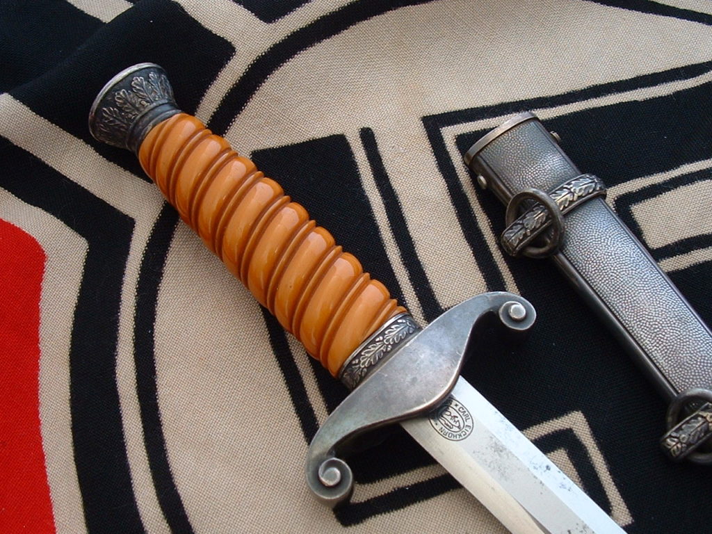 Early Heer Officer's Dagger by Eickhorn - D921 - 5