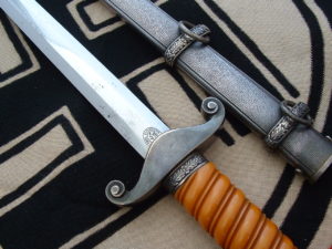 Early Heer Officer's Dagger by Eickhorn - D921 - 6