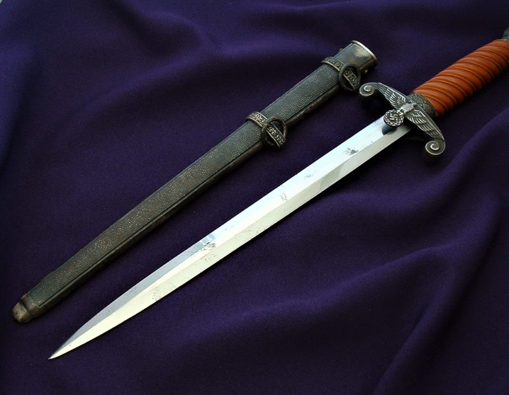 Early Heer Officer's Dagger by Puma - D928 - 3