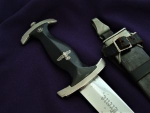 Early M33 SS Dagger by Herder - D922 - 5