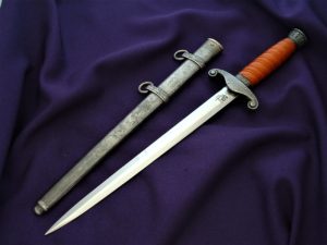 Heer Officer's Dagger by Eickhorn - D925 - 2