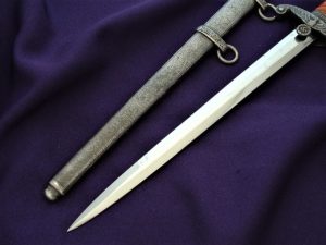 Heer Officer's Dagger by Eickhorn - D925 - 3