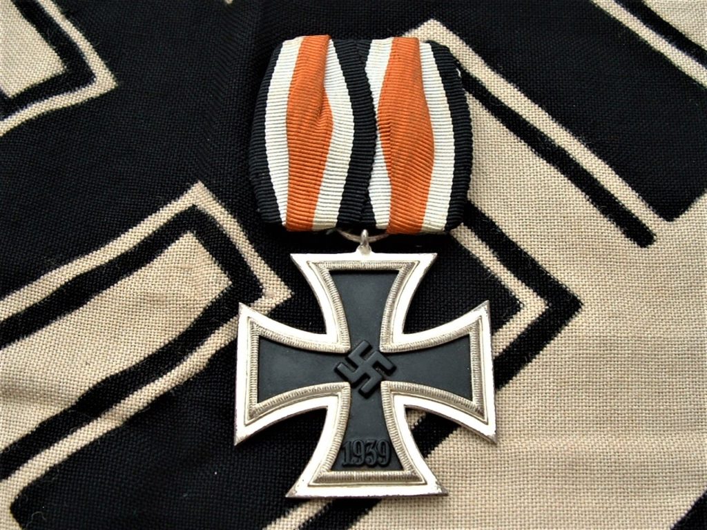 Parade Mount EKII - M472 - 1