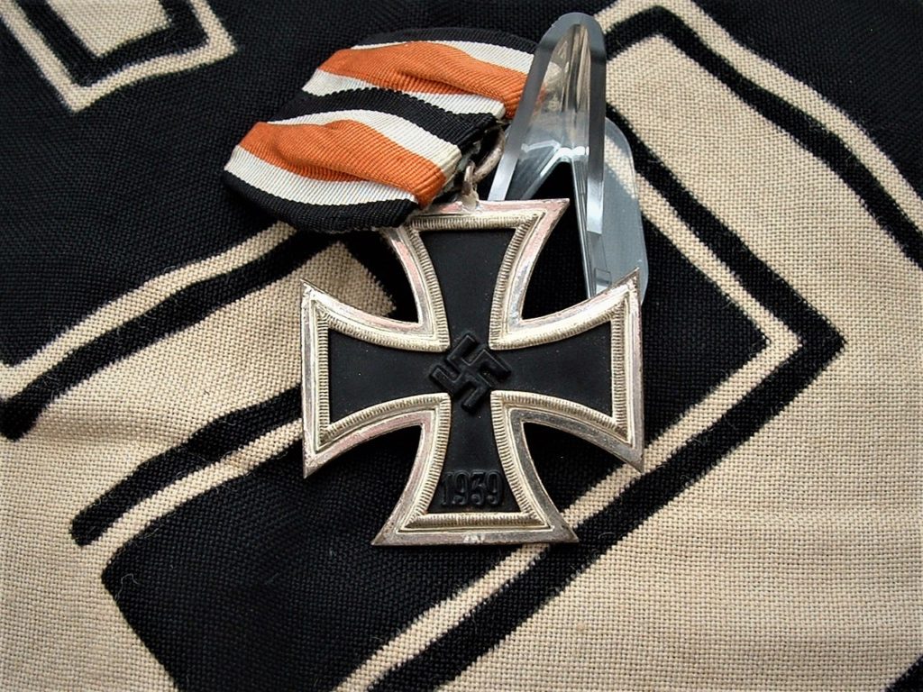 Parade Mount EKII - M472 - 2